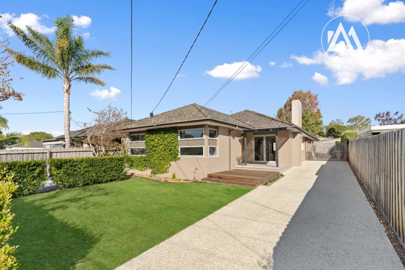 18 Hamilton Grove, Frankston South