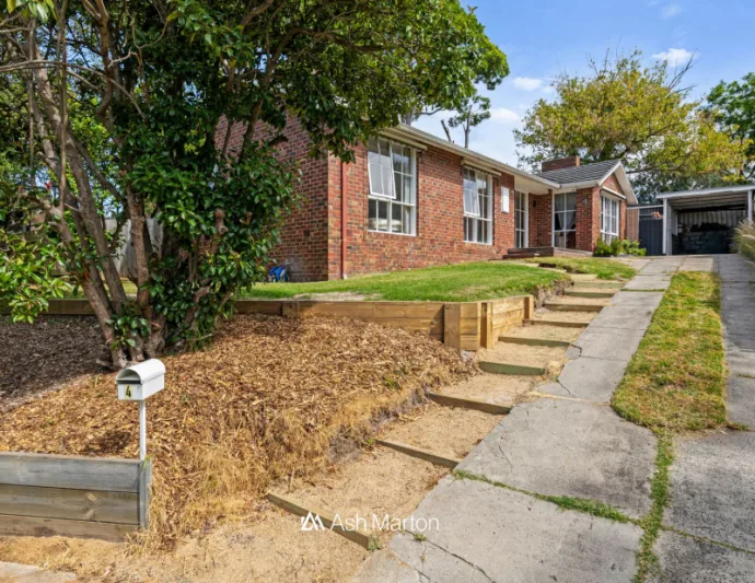 4 Stanford Court, Frankston