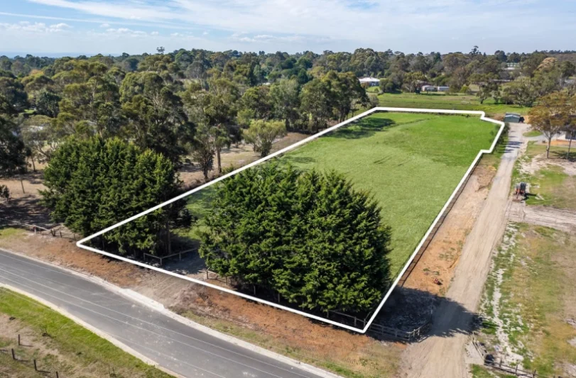 10 Kingston Road, Langwarrin
