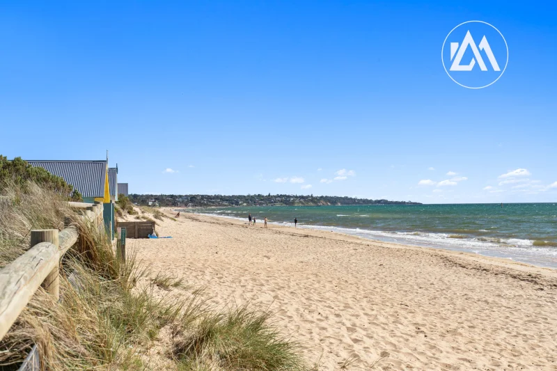 33 Bathing Box, Frankston